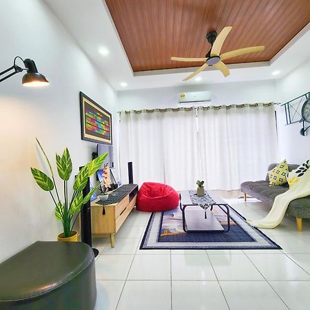 Klia Lili Residensi 5 Plus 2 Pax With Splendid Pool Nilai Bagian luar foto