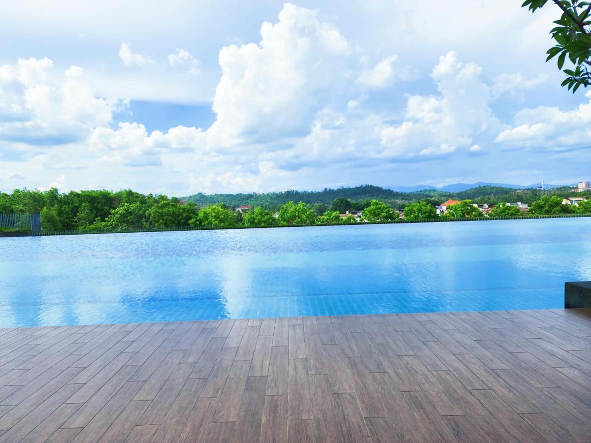 Klia Lili Residensi 5 Plus 2 Pax With Splendid Pool Nilai Bagian luar foto